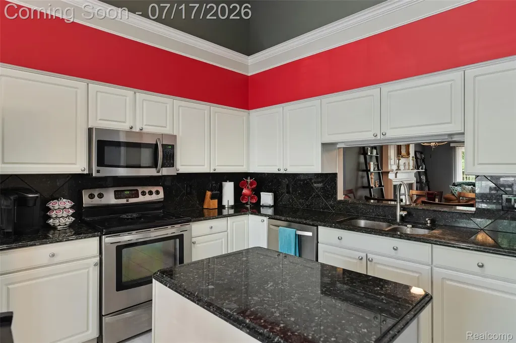 39681 Muirfield Lane Northville Township MI 48168