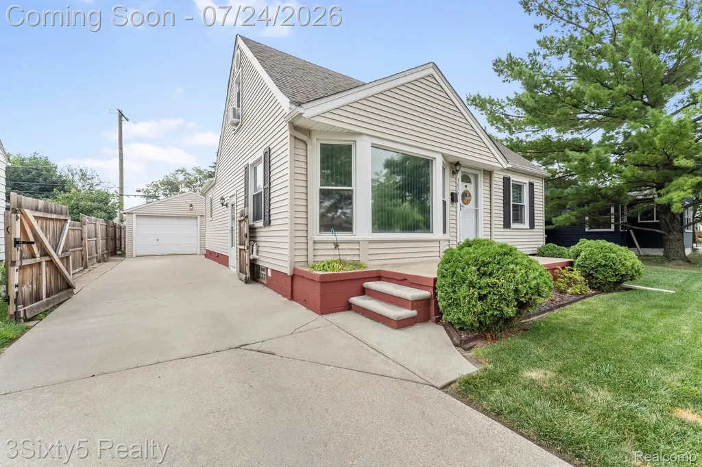 3675 17th Street Wyandotte City MI 48192