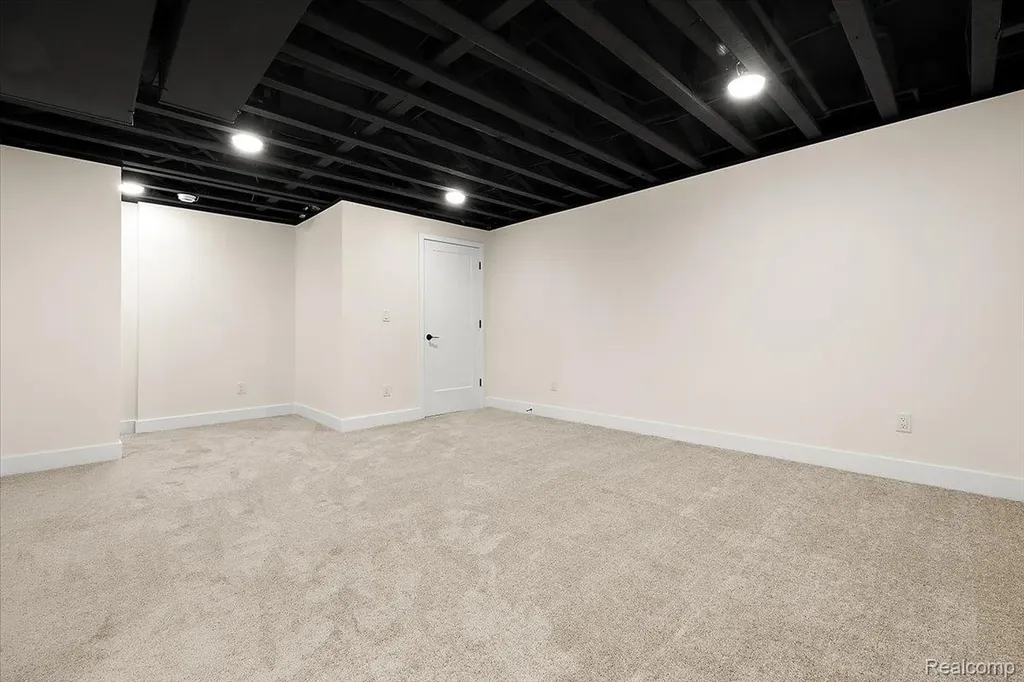 1516 Holcomb Street Detroit City MI 48214