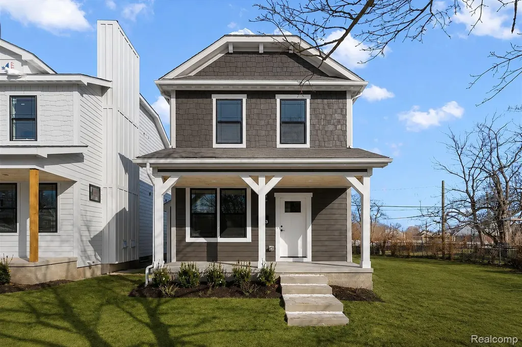 1516 Holcomb Street Detroit City MI 48214
