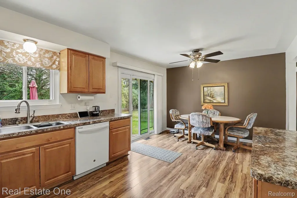 6570 Edgewood Road Canton Charter Township MI 48187