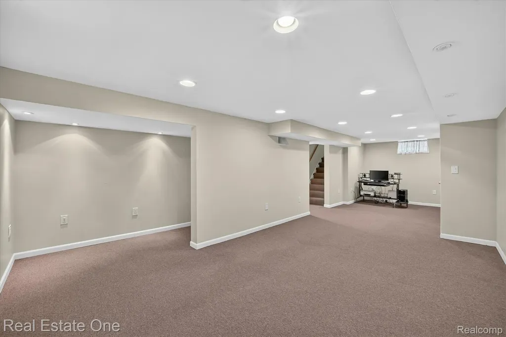 28662 Sheridan Street Garden City City MI 48135