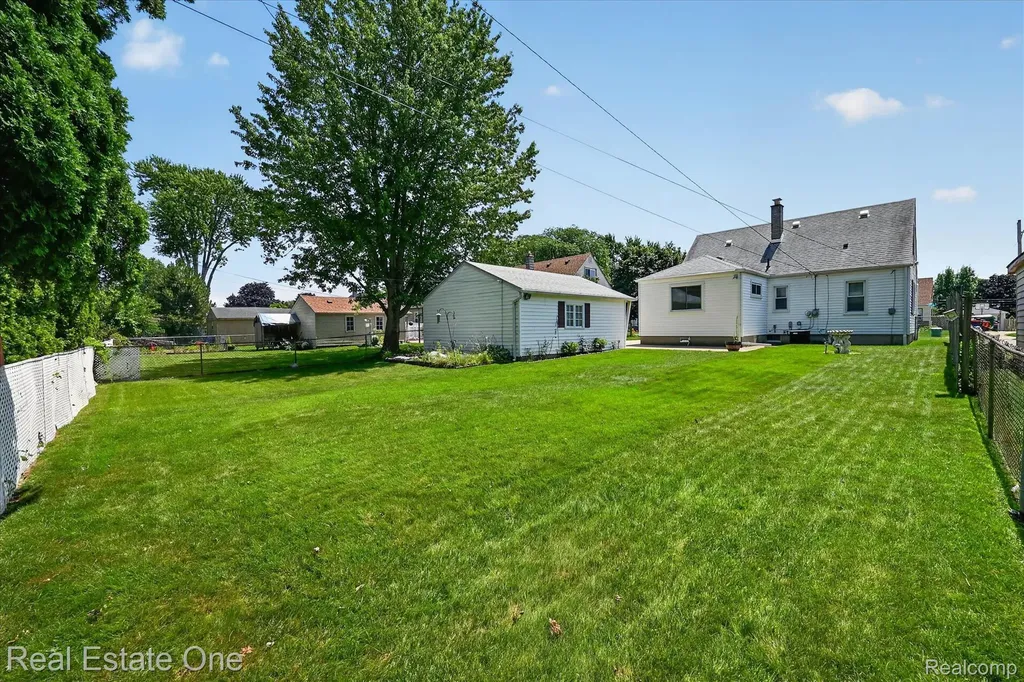 28662 Sheridan Street Garden City City MI 48135