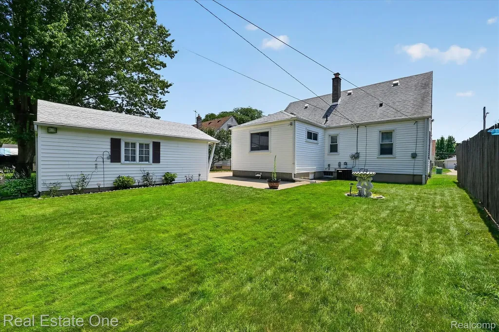 28662 Sheridan Street Garden City City MI 48135