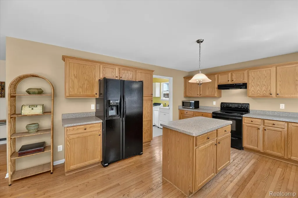 2445 Lorraina Lane Hartland Township MI 48353