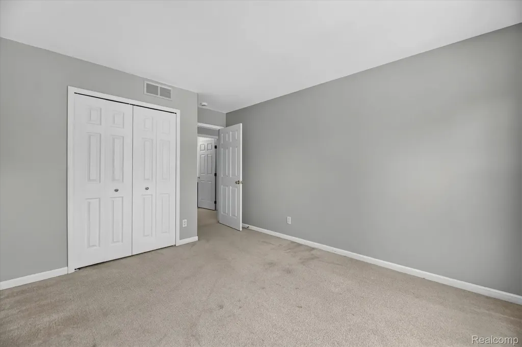 2445 Lorraina Lane Hartland Township MI 48353