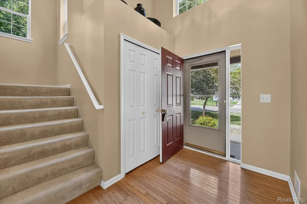 2445 Lorraina Lane Hartland Township MI 48353