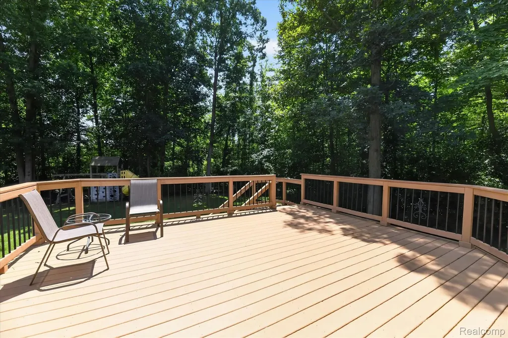 2445 Lorraina Lane Hartland Township MI 48353