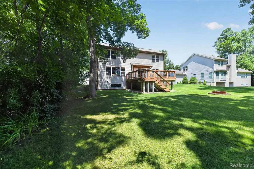 2445 Lorraina Lane Hartland Township MI 48353