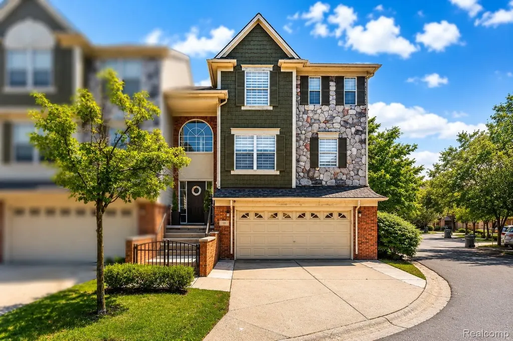 10 Bradford Court Dearborn City MI 48126