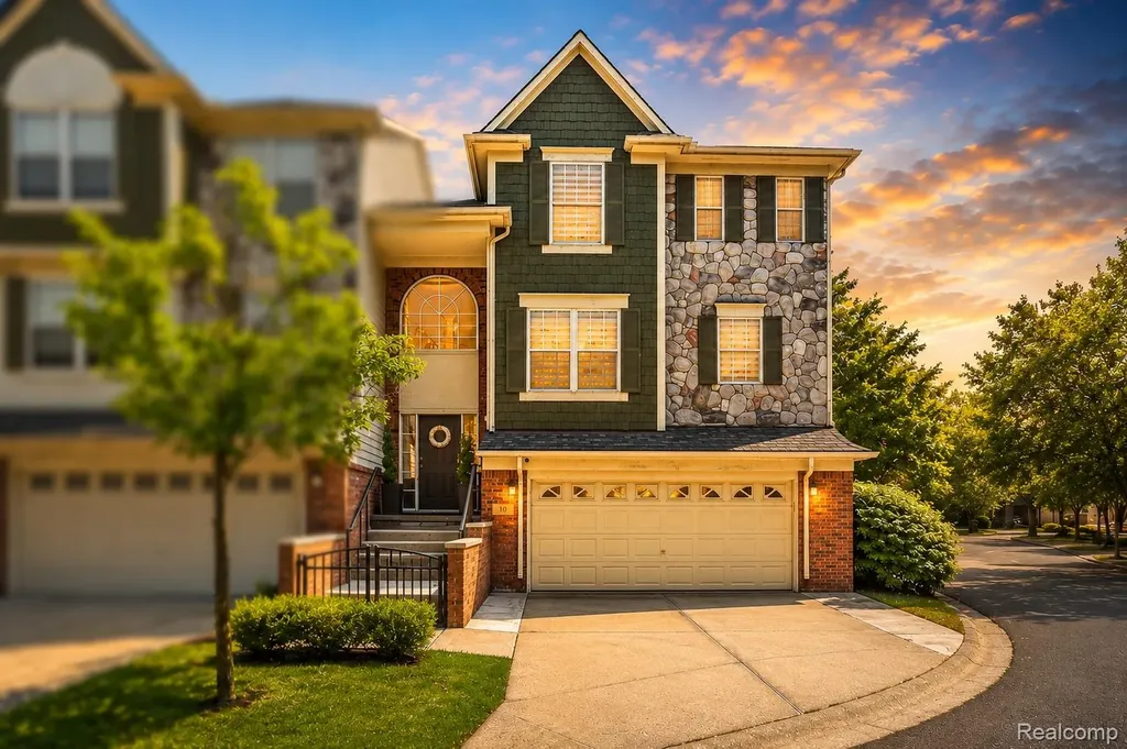 10 Bradford Court Dearborn City MI 48126