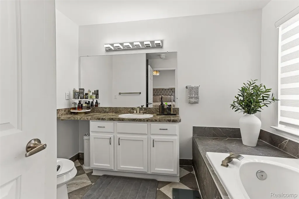 10 Bradford Court Dearborn City MI 48126