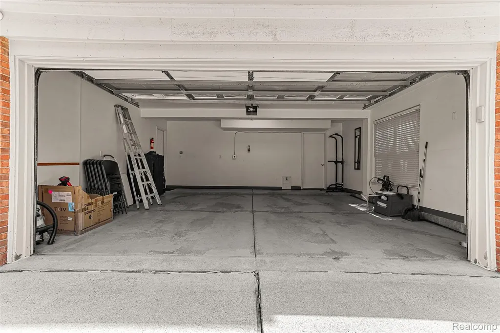 10 Bradford Court Dearborn City MI 48126
