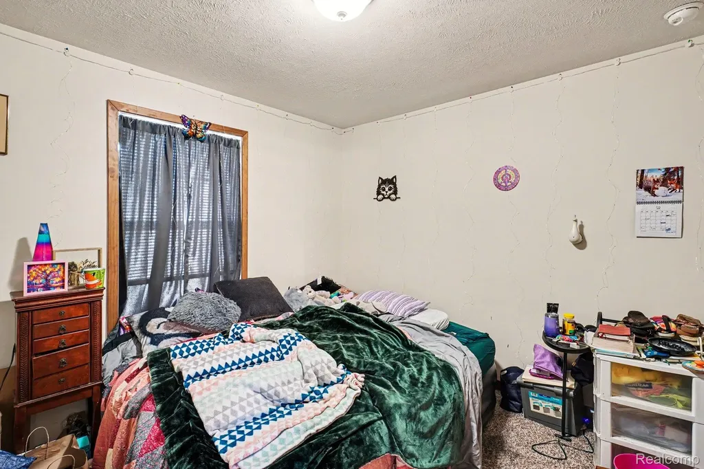 6289 Sleeping Beauty Genesee Charter Township MI 48430