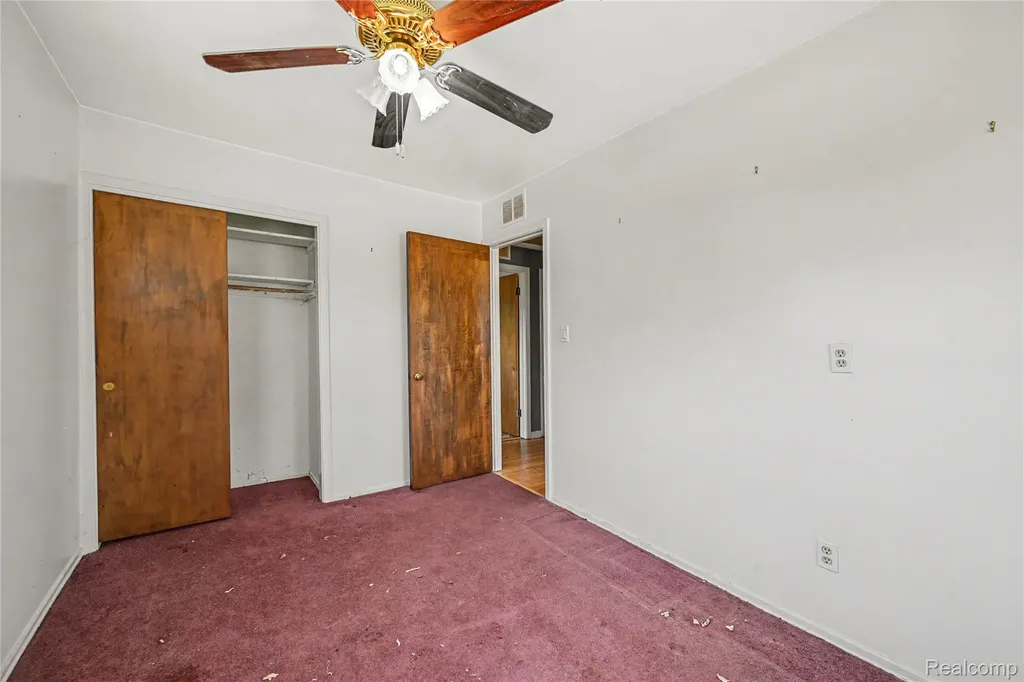 29655 Winter Court Garden City City MI 48135
