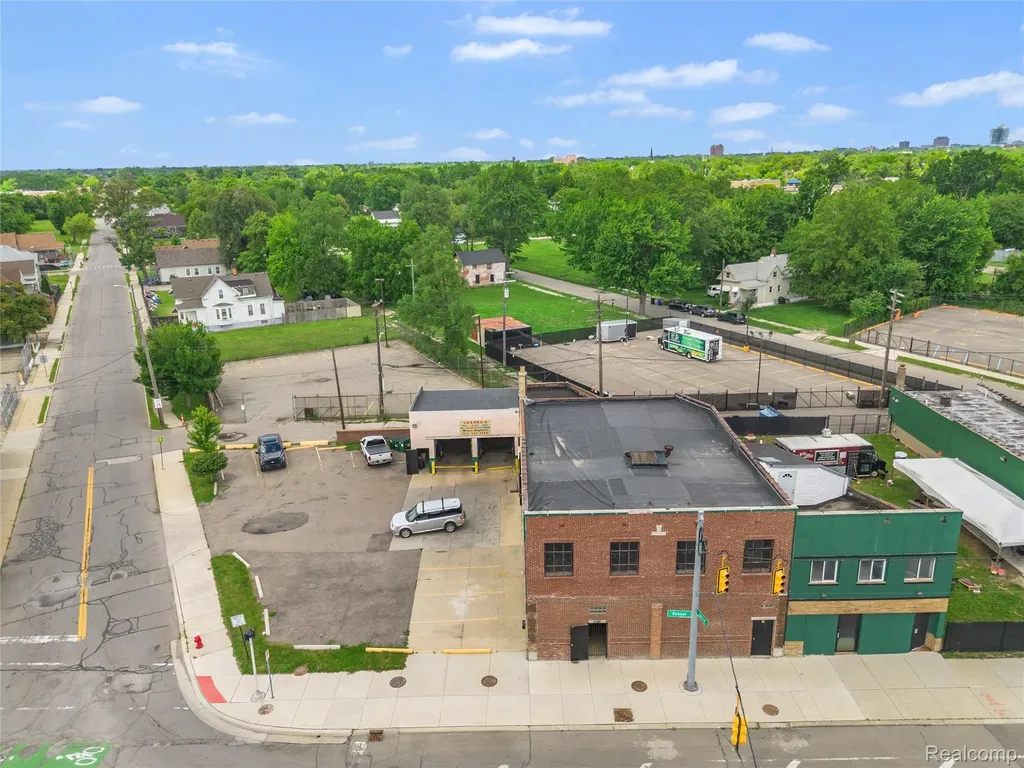5536 Michigan Avenue Detroit City MI 48210