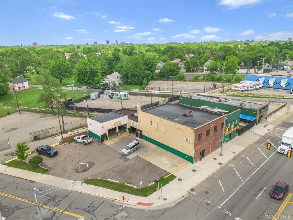 5536 Michigan Avenue Detroit City MI 48210