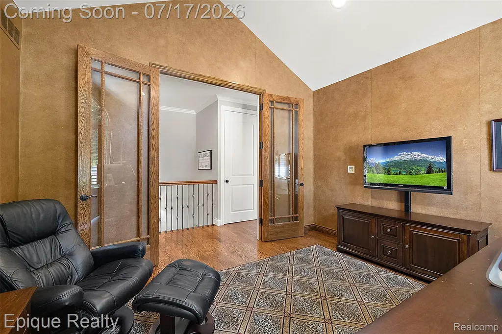 565 Shady Oaks Street Orion Charter Township MI 48362