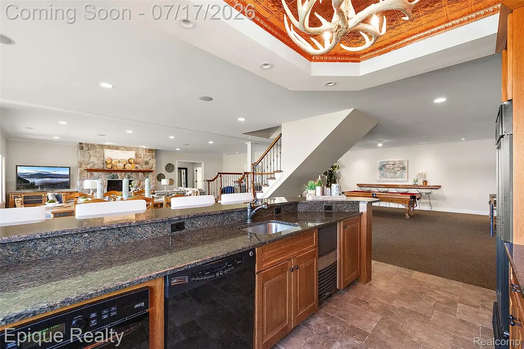 565 Shady Oaks Street Orion Charter Township MI 48362