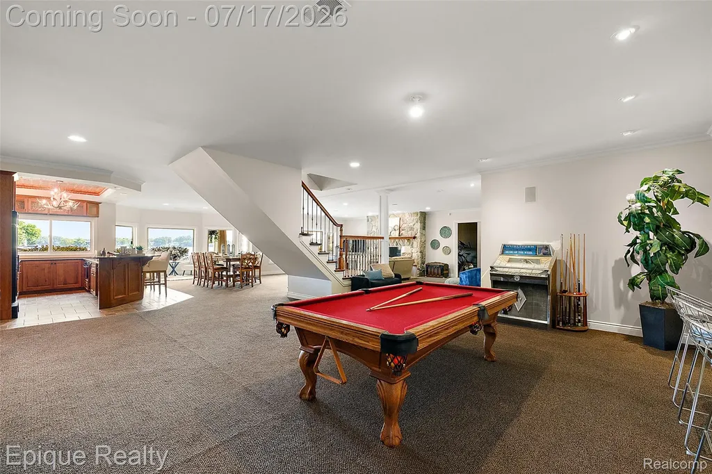 565 Shady Oaks Street Orion Charter Township MI 48362