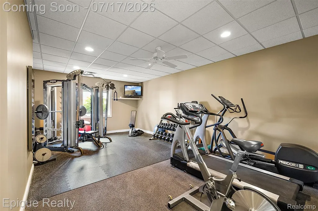 565 Shady Oaks Street Orion Charter Township MI 48362