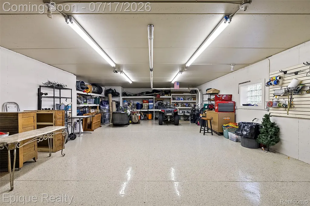 565 Shady Oaks Street Orion Charter Township MI 48362