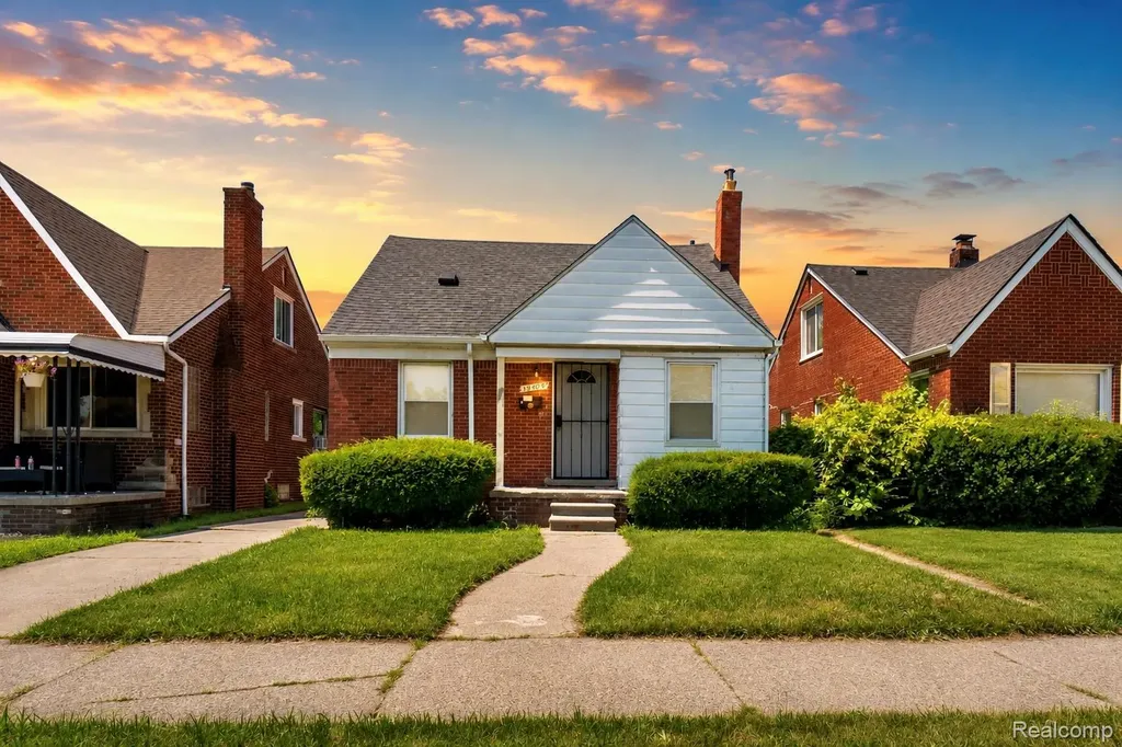 19409 Fairport Street Detroit City MI 48205