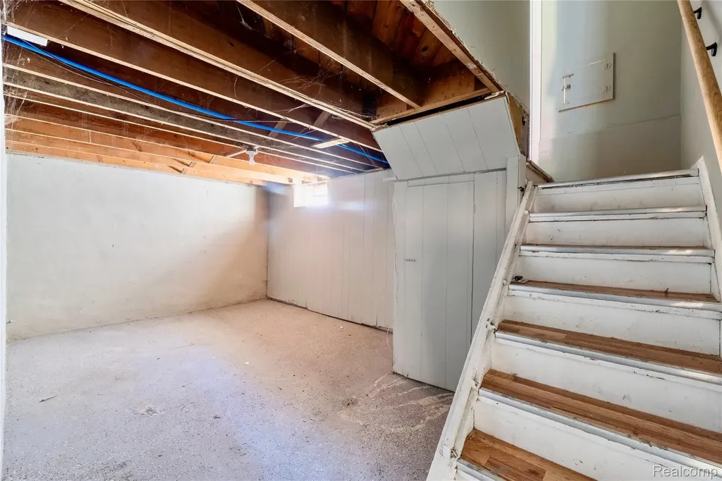 19409 Fairport Street Detroit City MI 48205