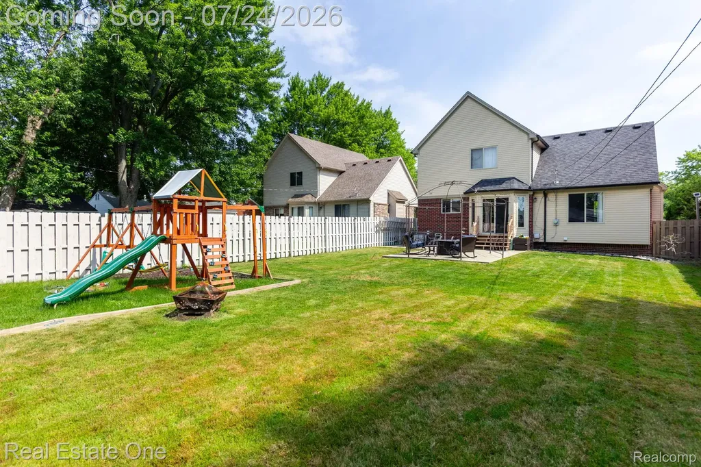 23410 Joy Street St. Clair Shores City MI 48082