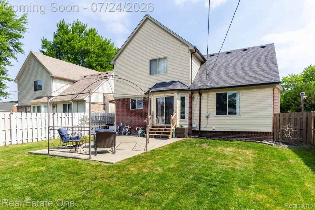 23410 Joy Street St. Clair Shores City MI 48082
