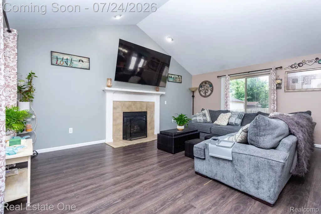 23410 Joy Street St. Clair Shores City MI 48082