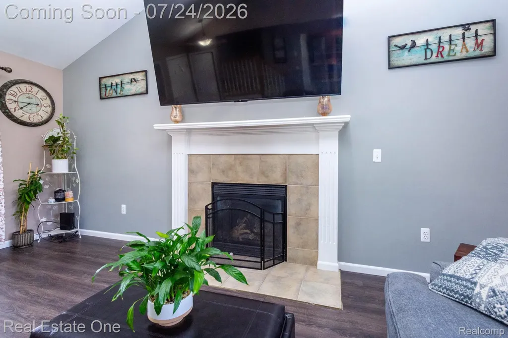 23410 Joy Street St. Clair Shores City MI 48082