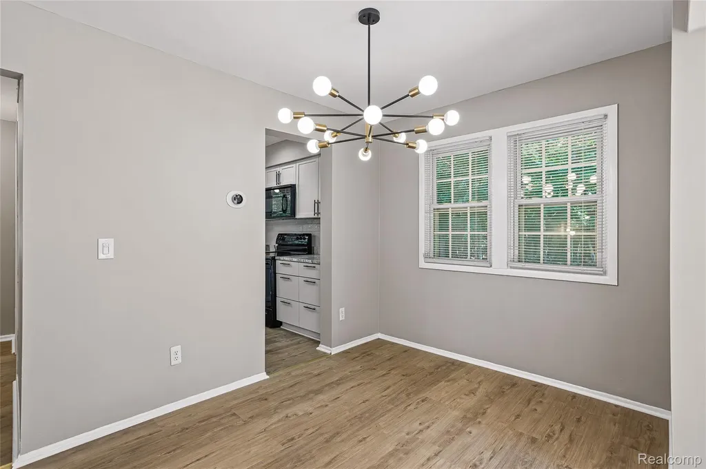 5232 Breeze Hill Place Troy City MI 48098