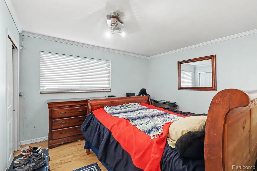 3233 Shawnee Lane Waterford Charter Township MI 48329