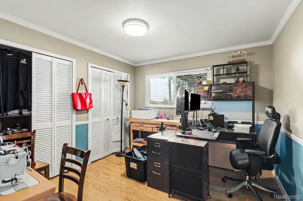 3233 Shawnee Lane Waterford Charter Township MI 48329