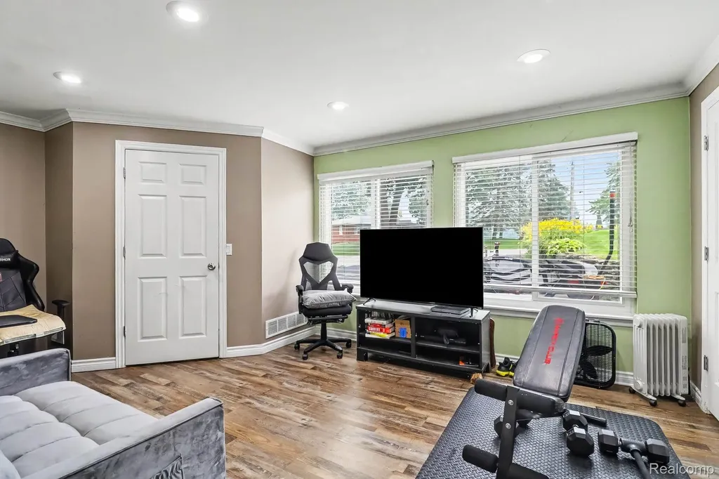 3233 Shawnee Lane Waterford Charter Township MI 48329