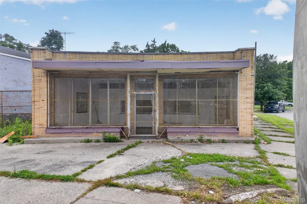 11955 E Mcnichols Road Detroit City MI 48205
