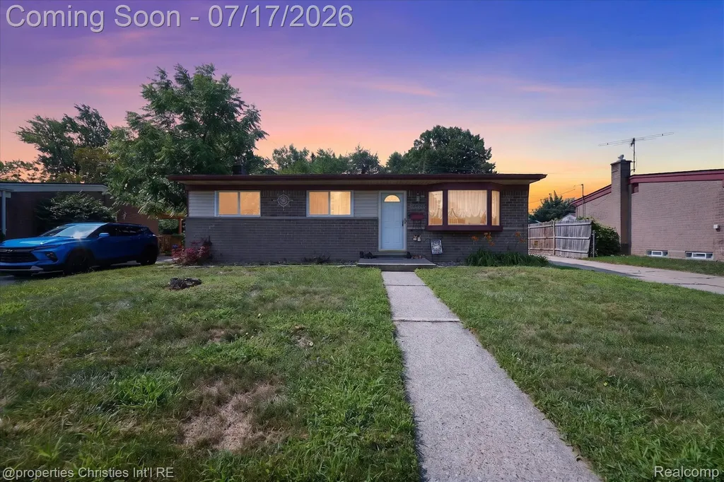 34329 Florence Street Westland City MI 48185