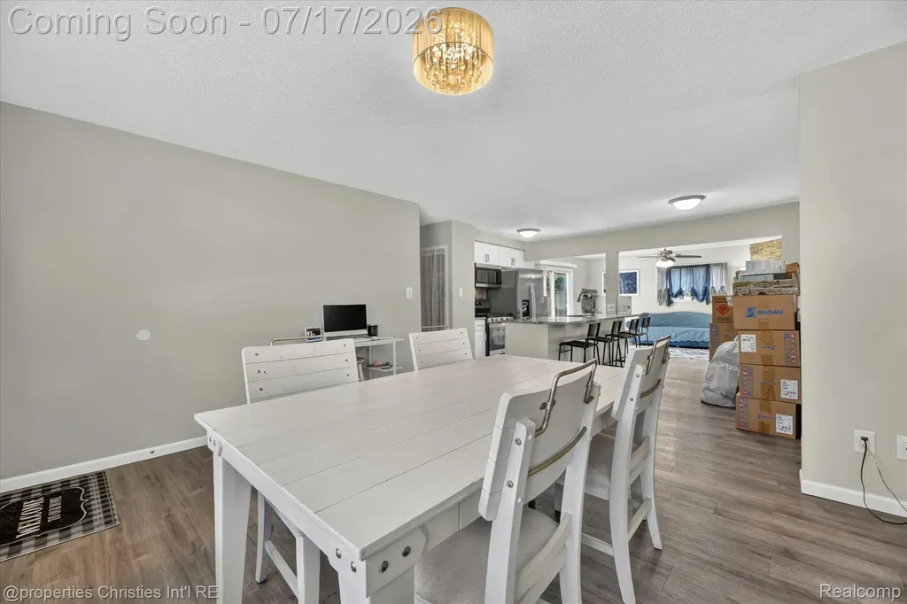 34329 Florence Street Westland City MI 48185