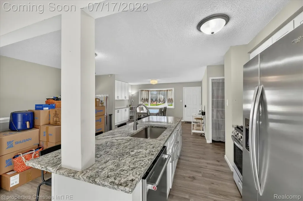34329 Florence Street Westland City MI 48185