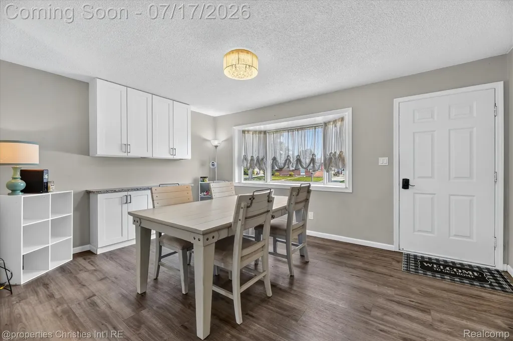 34329 Florence Street Westland City MI 48185
