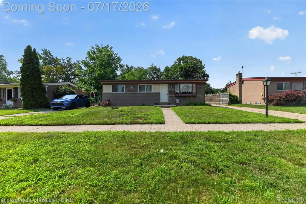 34329 Florence Street Westland City MI 48185