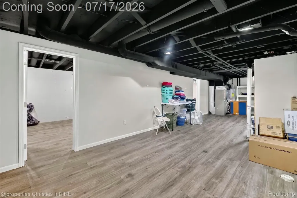 34329 Florence Street Westland City MI 48185