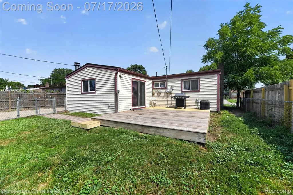 34329 Florence Street Westland City MI 48185
