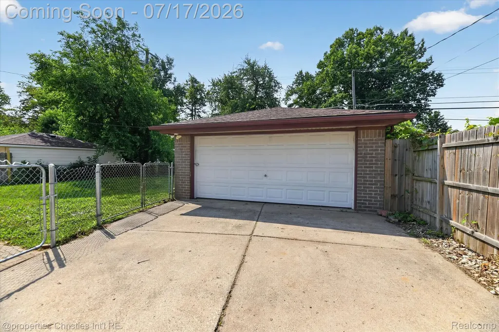 34329 Florence Street Westland City MI 48185