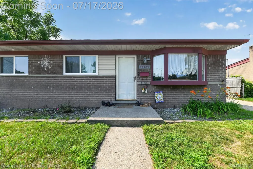34329 Florence Street Westland City MI 48185