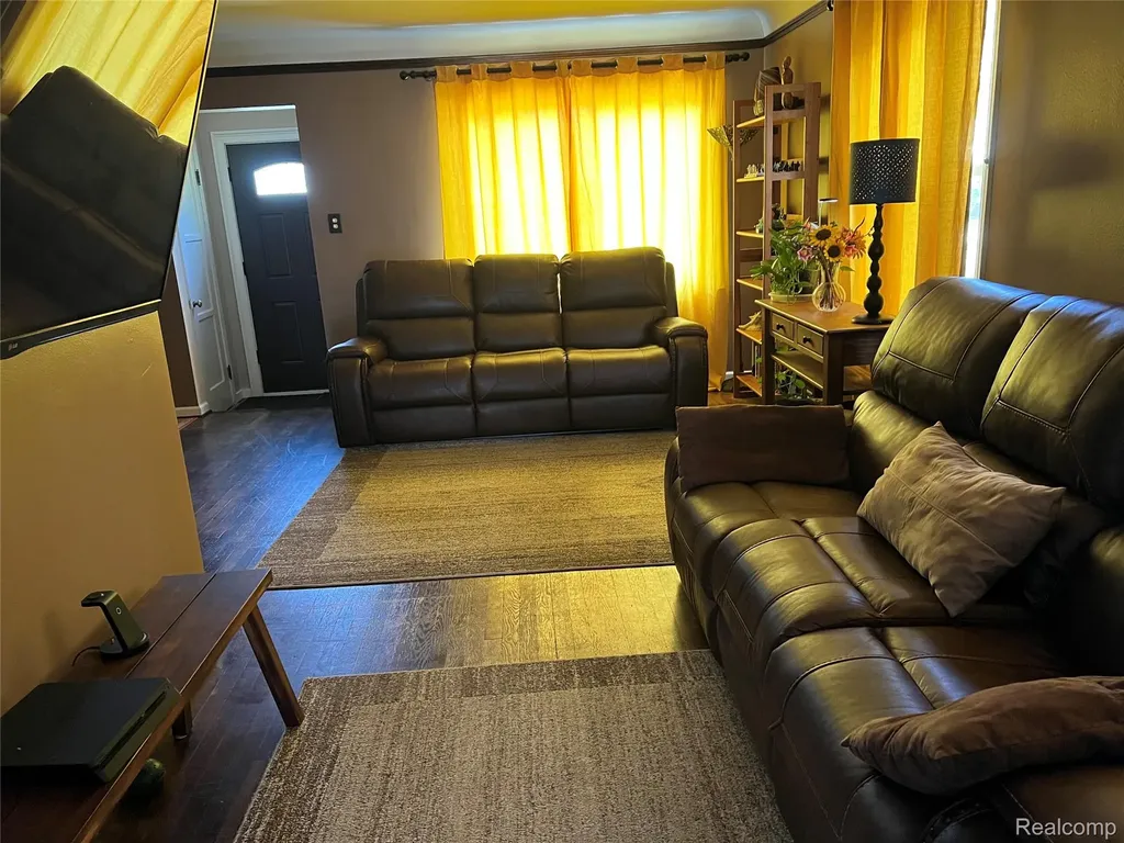 17200 Norborne Redford Charter Township MI 48240