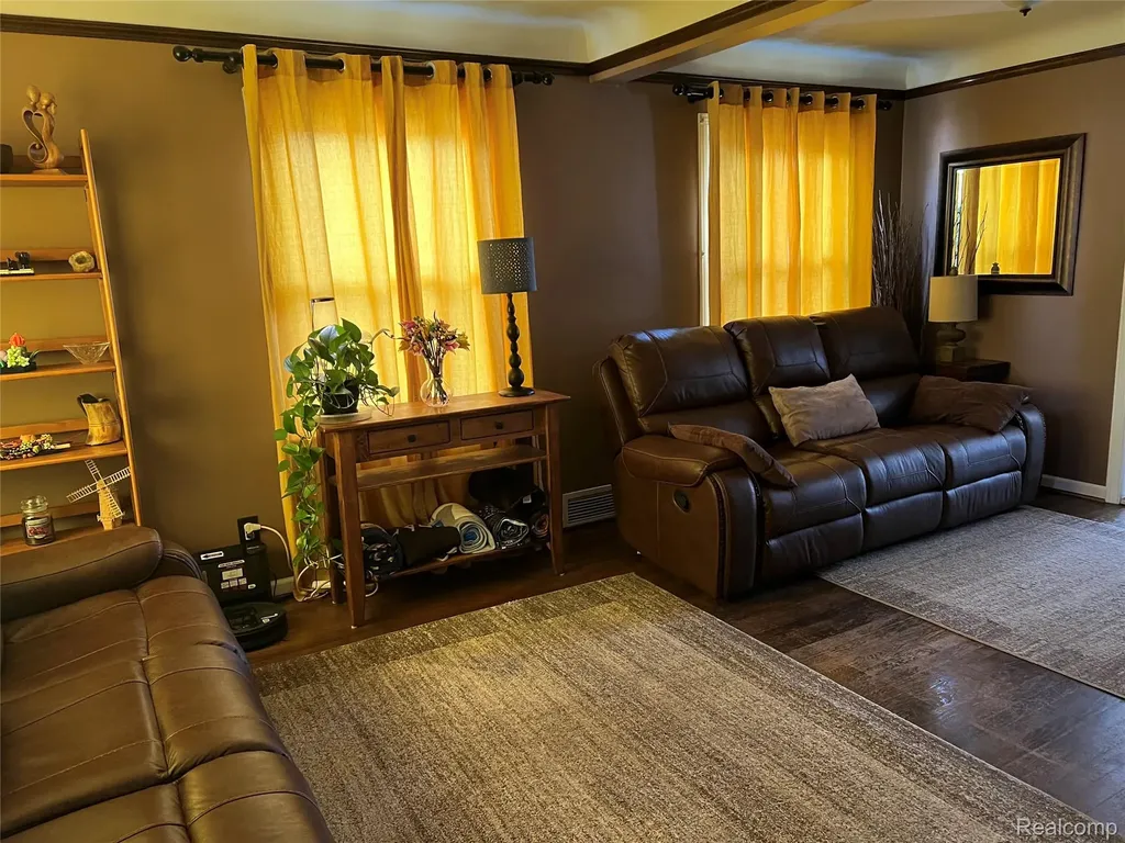 17200 Norborne Redford Charter Township MI 48240