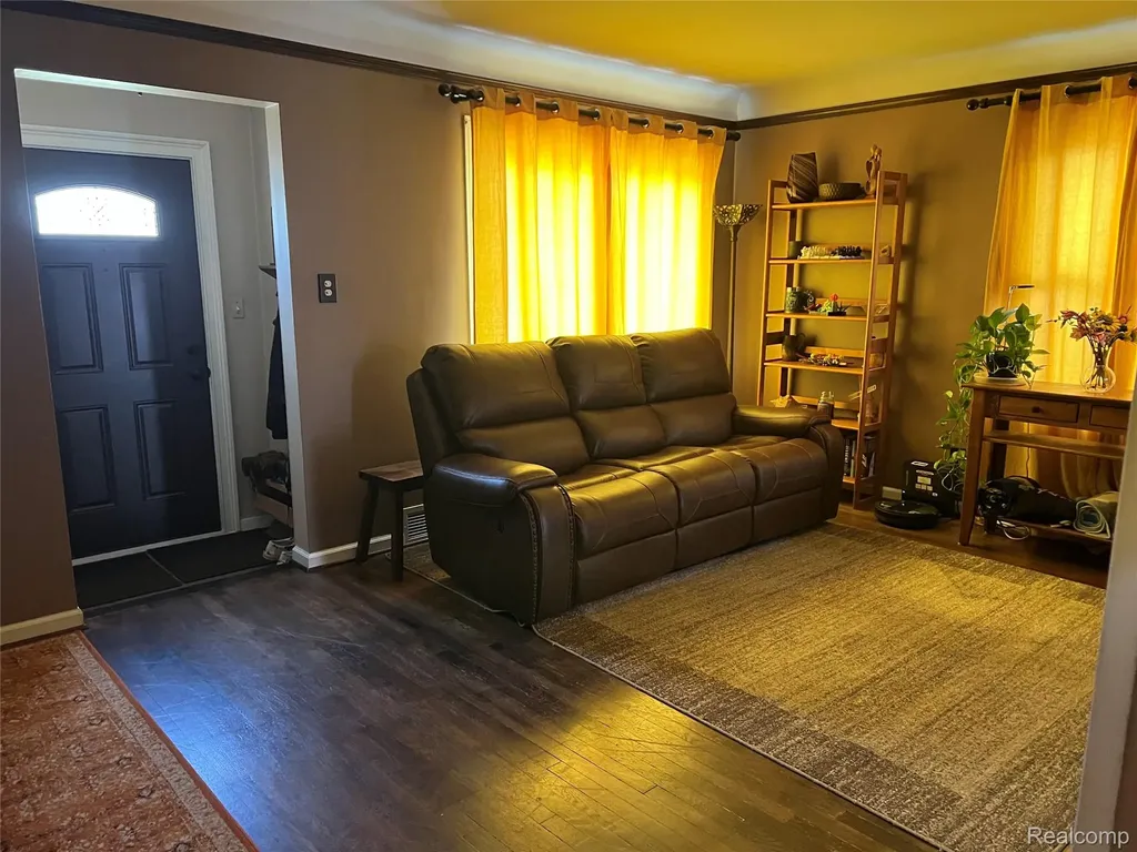 17200 Norborne Redford Charter Township MI 48240