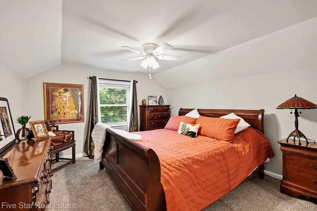 6700 Pontiac Trail Road West Bloomfield Charter Township MI 48323